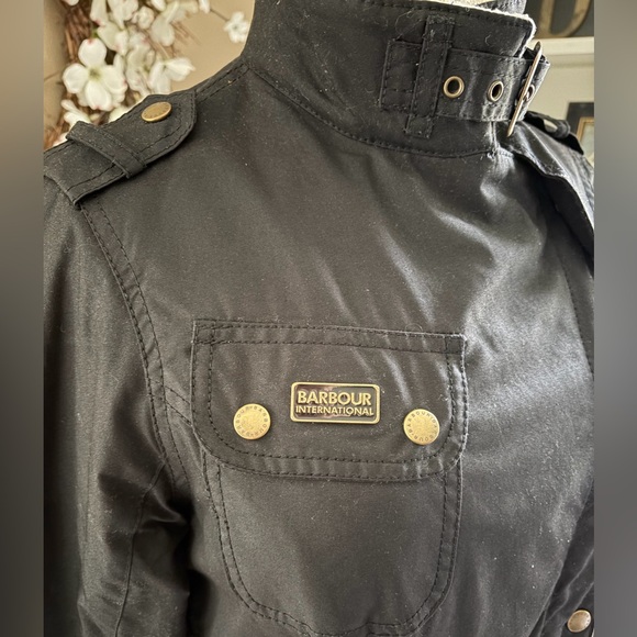 Barbour Belted Waxed Cotton Matlock Jacket with Faux Shearling Sherpa - Picture 7 of 12